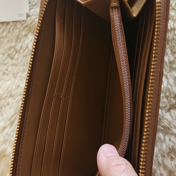 NWOT Coach Signature Leather Zip Around Long Wallet 🤎💛 - Picture 10 of 16